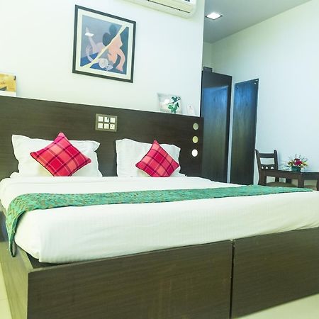 ניו דלהי Hotel Amby Inn מראה חיצוני תמונה