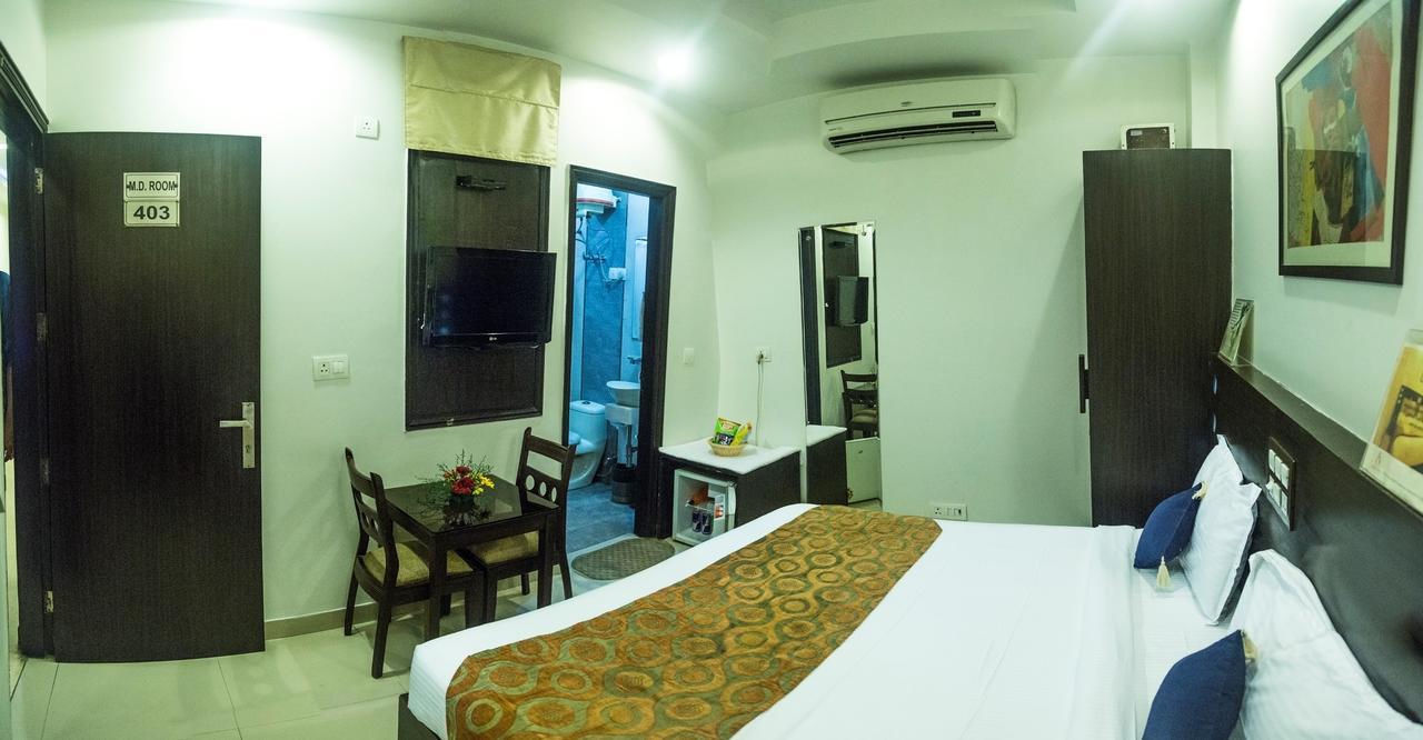 ניו דלהי Hotel Amby Inn מראה חיצוני תמונה