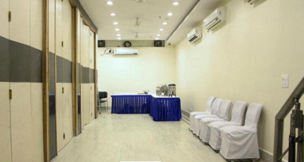 ניו דלהי Hotel Amby Inn מראה חיצוני תמונה